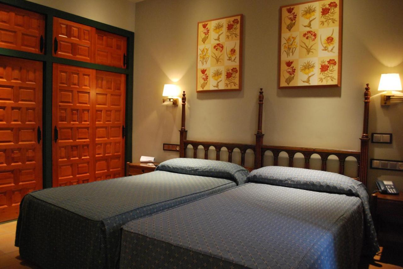 Parador De קאסורלה מראה חיצוני תמונה