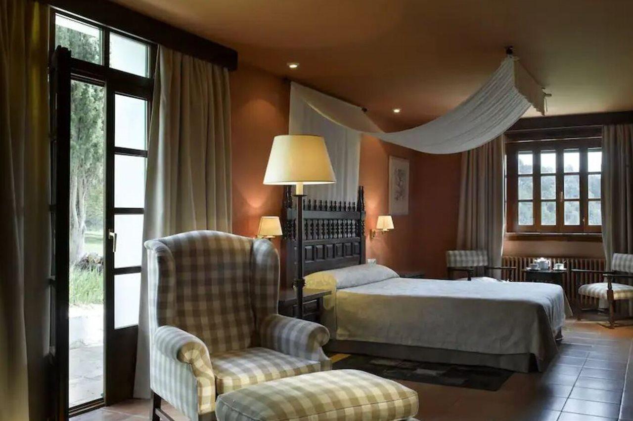 Parador De קאסורלה מראה חיצוני תמונה