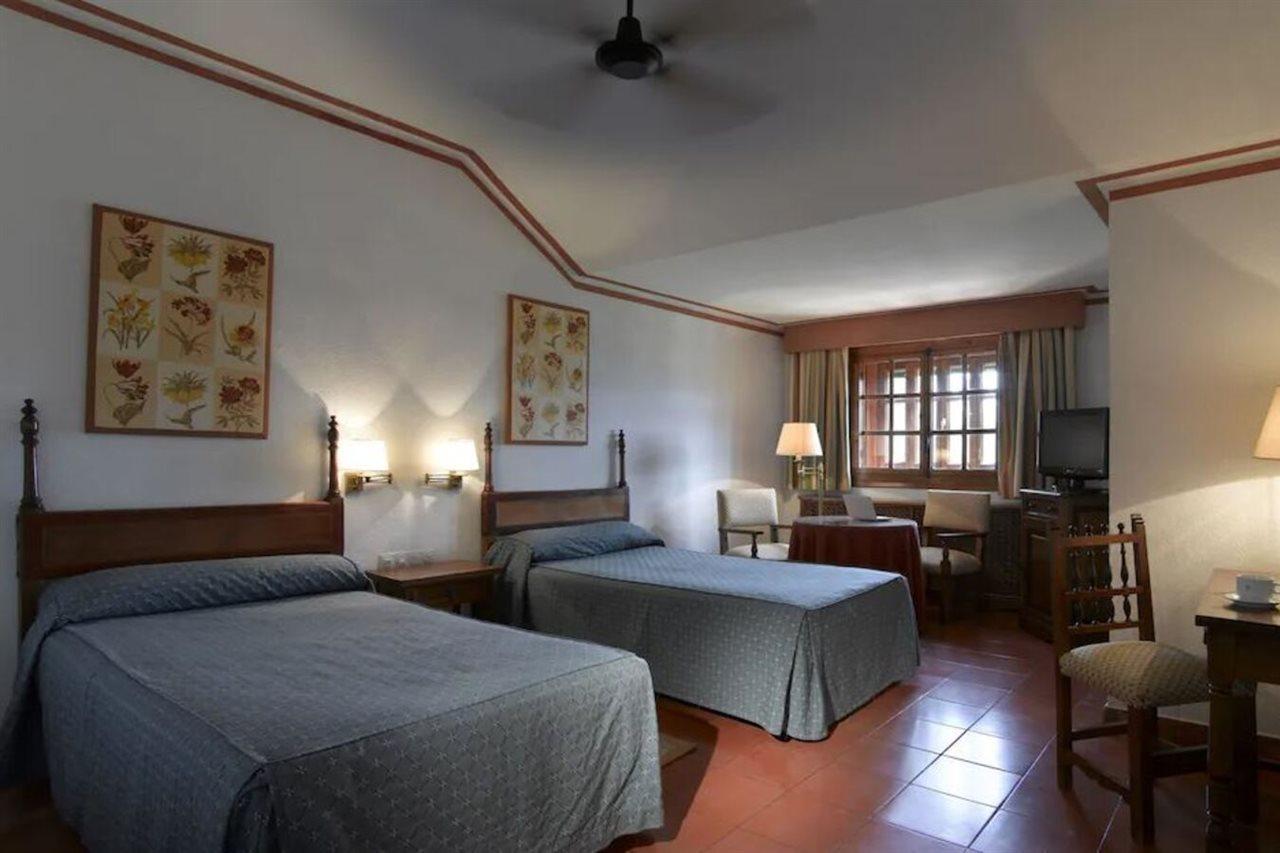Parador De קאסורלה מראה חיצוני תמונה